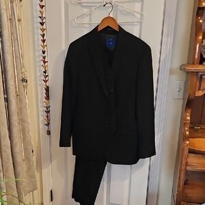 Egara Slim Fit Black Classic 3 Piece Suit Timeless Formal Wear L